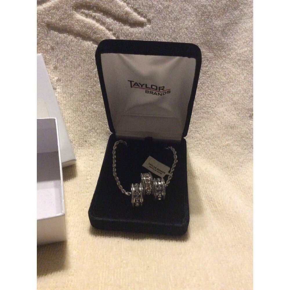 Taylor Brands Cubic Zirconia Triple Ring Clear Rhinestones Necklace  w/ Gift Box - Picture 2 of 5